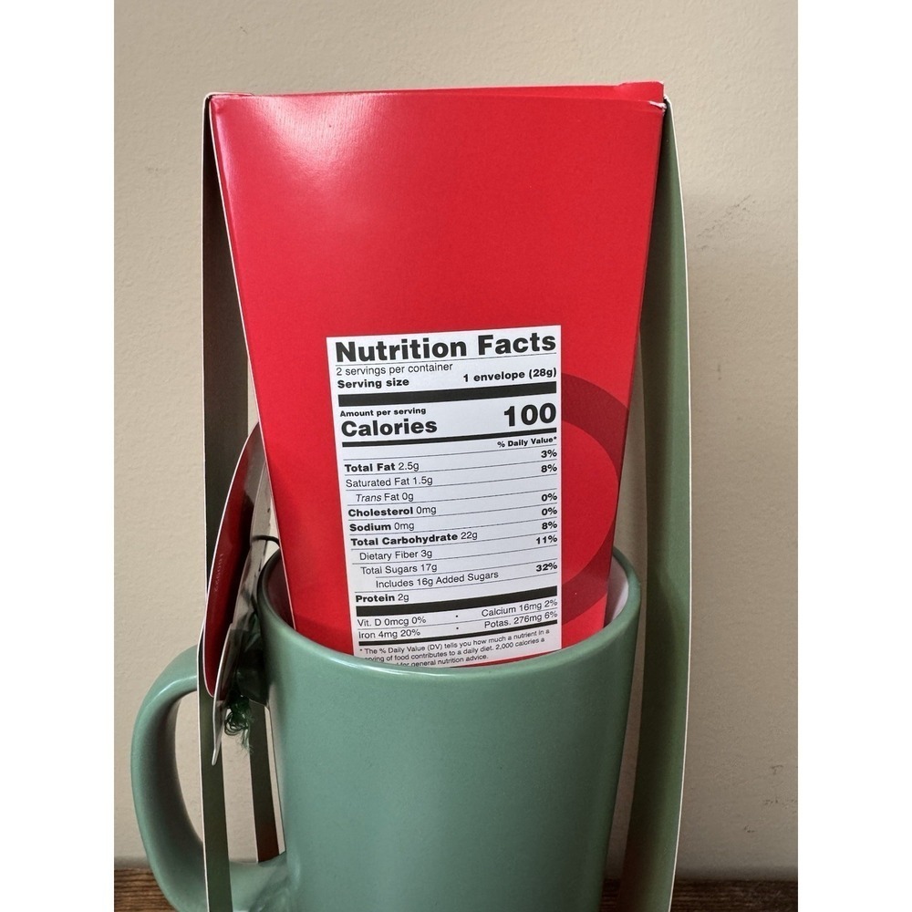 2025 Starbucks Winter Hot Cocoa Mug Gift Set 16oz. Green Mug New with Tag - Picture 3 of 6